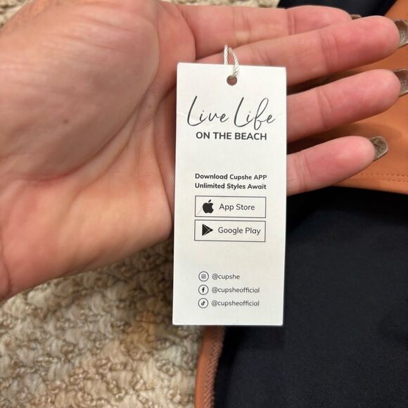 Brand be with Tags‎ Cupshe Brand Plunge Neckline Cut Out One Piece Swim Suit XL - Picture 13 of 13